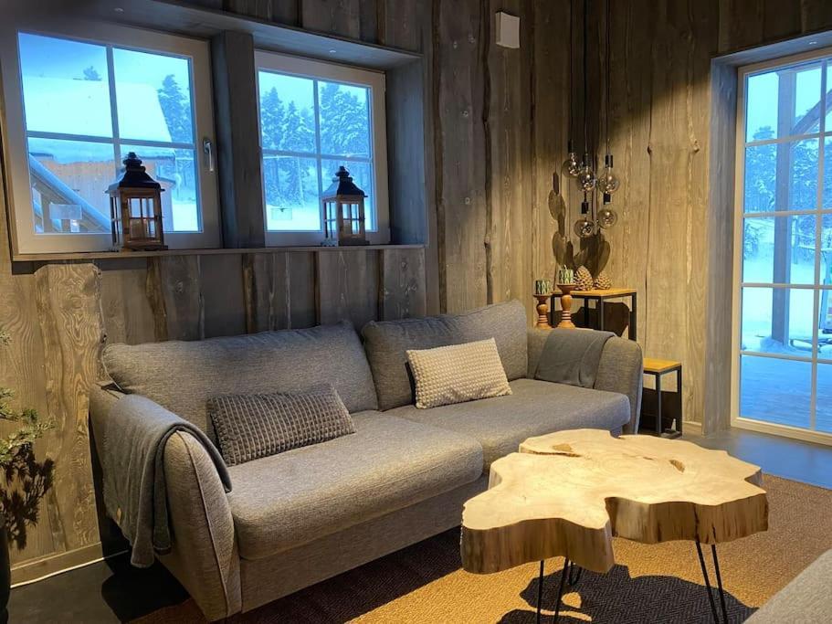 Modern Stuga Med Ski Lodge Kaensla Järvsö Exteriér fotografie